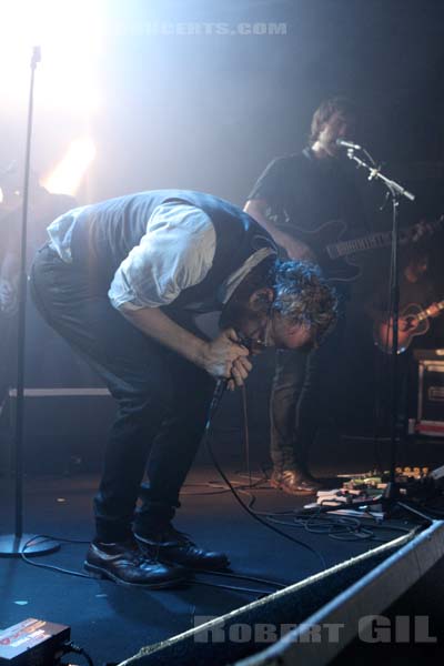 THE NATIONAL - 2013-06-24 - PARIS - Point Ephemere - Matthew Donald Berninger - Aaron Brooking Dessner